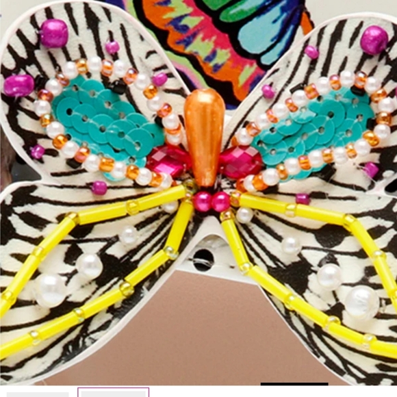 Betsy Johnston Marloe White Butterfly wedge sandal - Picture 5 of 5